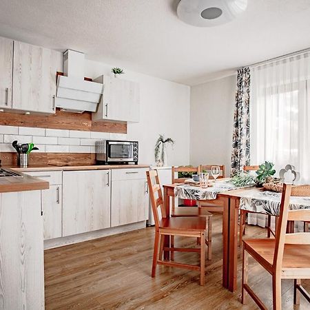 Apartments Leszek Elis 141 ซี ภายนอก รูปภาพ